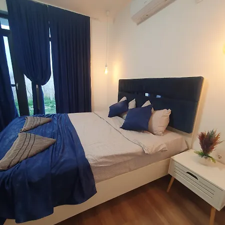 Captain Niko Burgas Stad